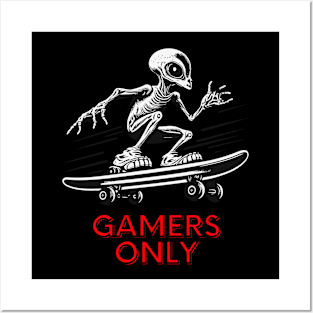 Alien Skateboard - Gamers Only Posters and Art